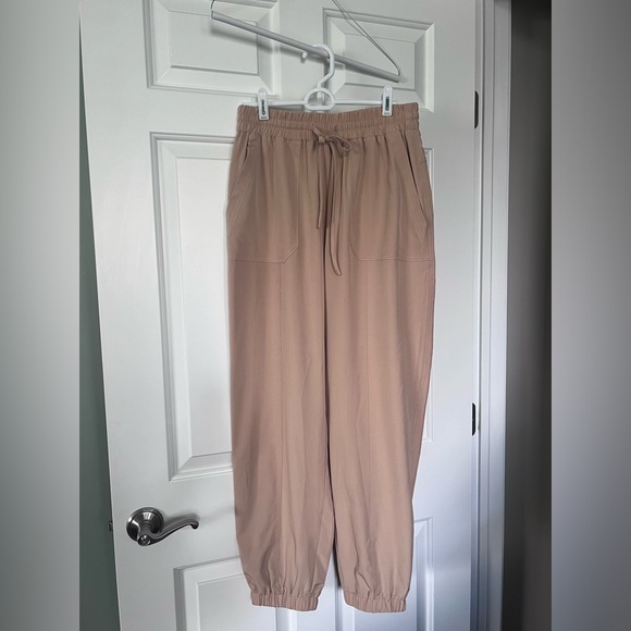 Beige joggers - Picture 1 of 2